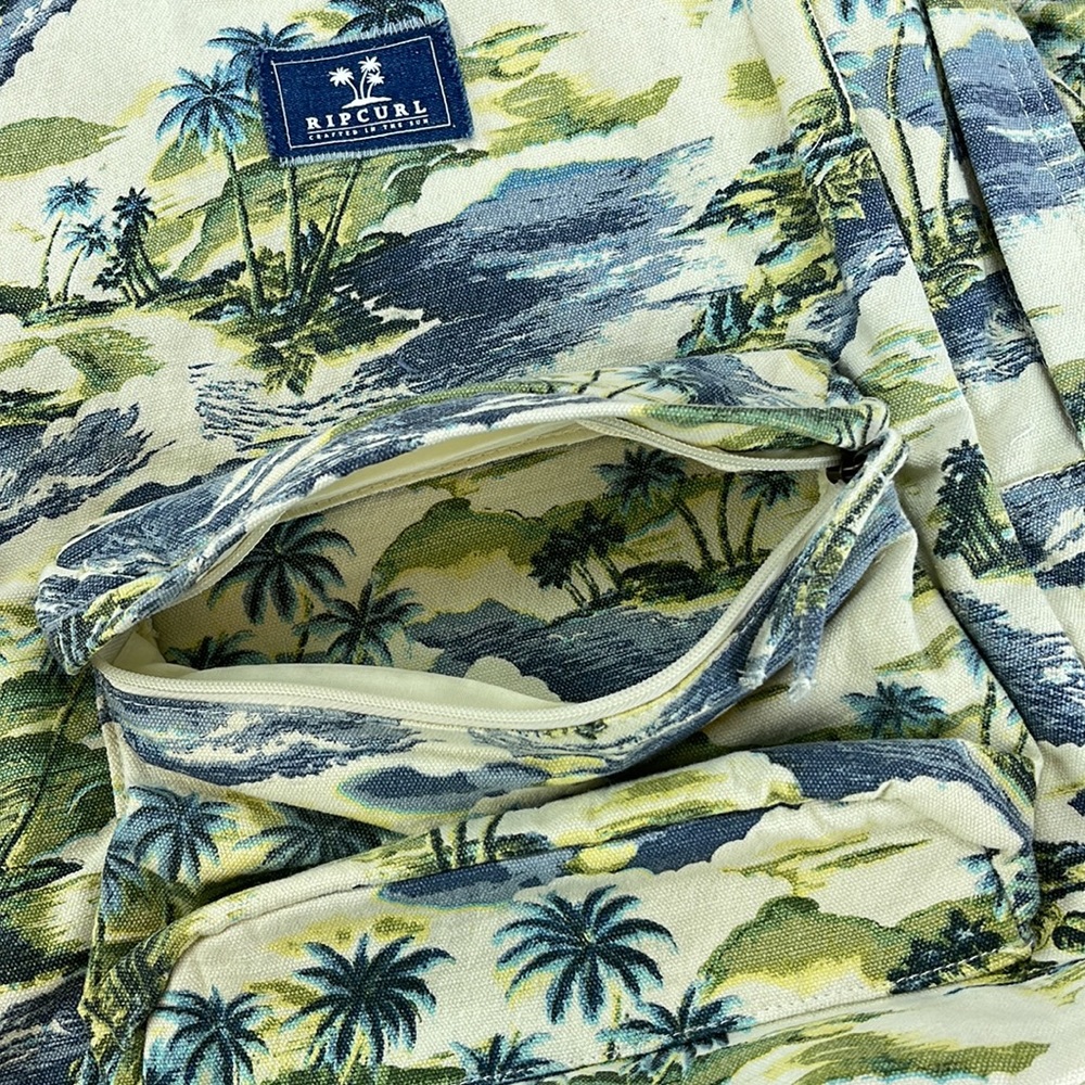 🔆RIP CURL🔆 POSTCARDS CANVAS 18L BACKPACK HIKING BEACH TRAVEL OVER NIGHT BAG - Picture 9 of 11